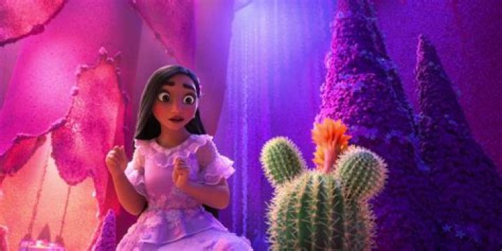 Isabela singing in her room in Encanto