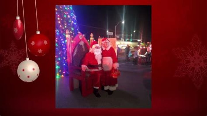 Nugget Holds Tree Lighting Ceremony with Biggest Tree in Nevada | Clothing