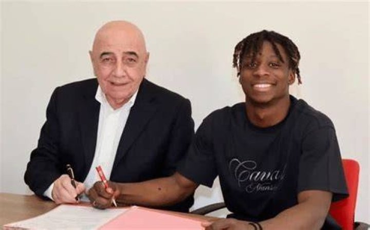 Obafemi Martins? Son signs first Professional Contract With Serie A Club Monza (Photos)