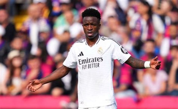 Real Madrid considering a shock move for Chelsea loanee Romelu Lukaku